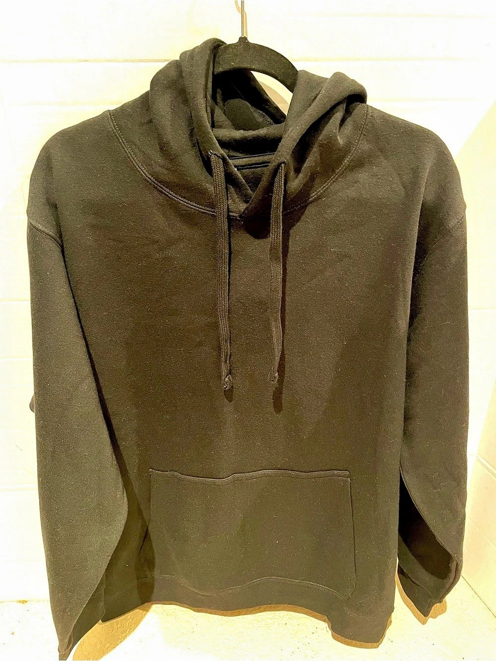 Live and Tell Black Pullover Hoodie Size Large